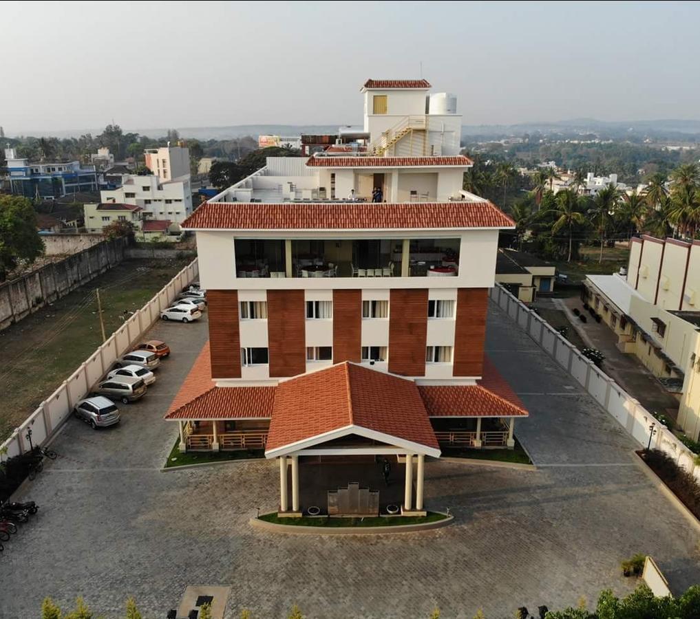 Hotel Aadrika Chikmagalur Exterior photo